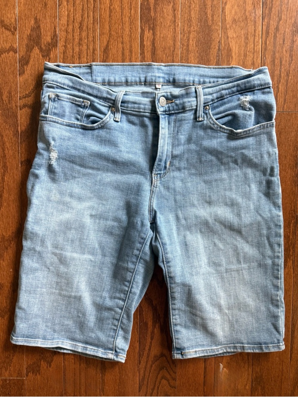 Levi's Light Blue Denim Jean Shorts women’s size 32
